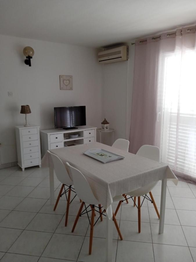 Apartmani More Комарна Екстериор снимка