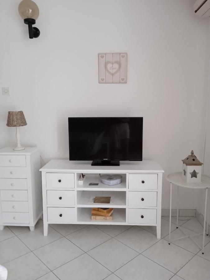 Apartmani More Комарна Екстериор снимка